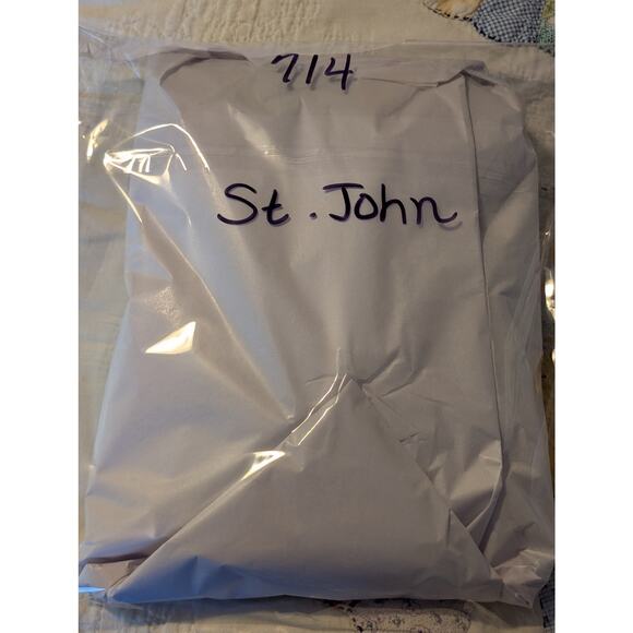 St. John Sportswear Logo By Marie Gray Navy Cream Star Logo Sleeve Sweater Sz S - Picture 14 of 15